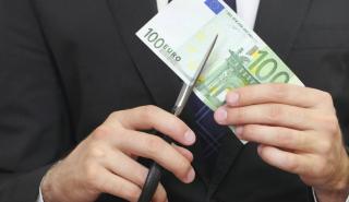 Εκπτώσεις εισφορών έως 33% για 250.000 επαγγελματίες και αγρότες