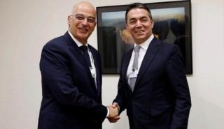 Ποιους θα δει και τι θα συζητήσει ο Δένδιας στα Σκόπια