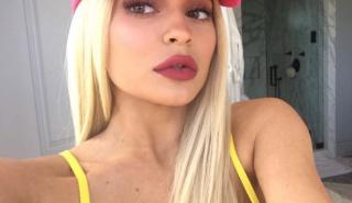 Η Κάιλι Τζένερ πούλησε το 51% της Kylie Cosmetics για 600 εκατ. δολάρια