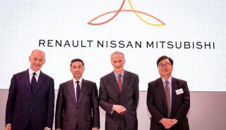 Έξοδο από τη συμμαχία με τη Renault απεργάζεται η Nissan