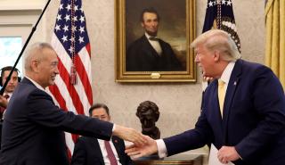 «Έπεσαν» οι υπογραφές για την πρώτη φάση της εμπορικής συμφωνίας ΗΠΑ - Κίνας