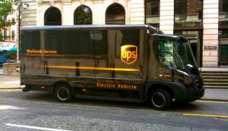 Επένδυση εκατομμυρίων από την UPS σε ηλεκτροκίνητα οχήματα
