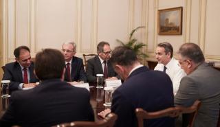 Συνάντηση Μητσοτάκη - δημάρχων Βορείου Αιγαίου: Οριζόντια οικονομικά μέτρα