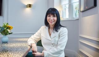 Angela Cretu: Eπιδίωξη της Avon η δημιουργία επιχειρηματικών ευκαιριών για τις γυναίκες