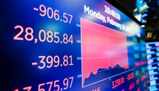 Wall Street: Συνεχίζεται το κραχ ακόμα και μετά την αναστολή διαπραγμάτευσης