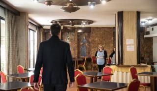 Δημ. Αθηναίων: Εορταστικά γεύματα σε οικογένειες και άστεγους και πασχαλινά δώρα στα παιδιά