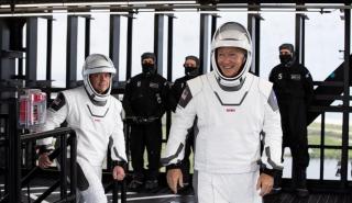 NASA και SpaceX: Δείτε τη στιγμή της ιστορικής διαστημικής εκτόξευσης (pics & vid)
