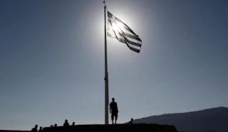 Financial Times: «Σπάνιο» success story η Ελλάδα στην εποχή της πανδημίας