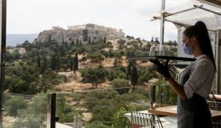 Με γάντια, μάσκες και αποστάσεις άνοιξαν οι καφετέριες (pics)