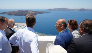 Μητσοτάκης από Σαντορίνη: Έχουμε υποχρέωση να προστατεύσουμε το τουριστικό μας προϊόν