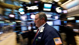 Μικτά πρόσημα στη Wall Street