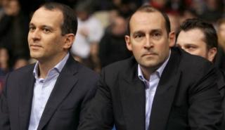 Δικαίωση Αγγελόπουλων - Στο πλευρό του πατέρα τους