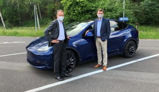 Διαφήμιση στην... Tesla από τον CEO της Volkswagen Χέρμπερτ Ντις (vid)