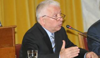 Σε καραντίνα ο περιφερειάρχης Βορείου Αιγαίου Κώστας Μουτζούρης