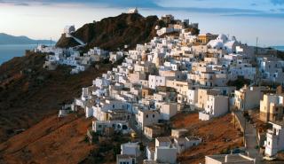 Ποια ελληνικά νησιά «βούλιαξαν» από τουρίστες φέτος το καλοκαίρι