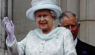 Βρετανία: Η βασίλισσα Ελισάβετ δεν θα παρευρεθεί στην Ημέρα Μνήμης στο Λονδίνο "λόγω προβλήματος στην πλάτη της"