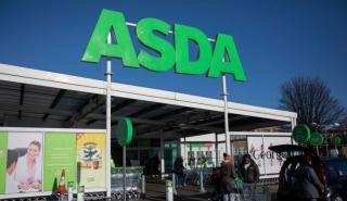 Asda: «Αγγελία» για 15.000 εργαζόμενους ενόψει των Χριστουγέννων