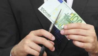 Διπλό νυστέρι στον προϋπολογισμό ΟΑΕΔ και ΟΠΕΚΑ - Ποια επιδόματα κινδυνεύουν το 2022