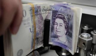 Βρετανία: Τέλος τα χαρτονομίσματα, από 30 Σεπτεμβρίου μόνο πλαστικές στερλίνες