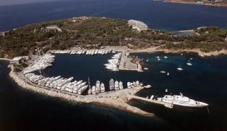 Έπεσαν οι υπογραφές για την αναβάθμιση της Μαρίνας Βουλιαγμένης