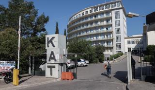 Θετικός στον κορονοϊό τραυματιοφορέας του ΚΑΤ - Προληπτικά σε καραντίνα 11 άτομα