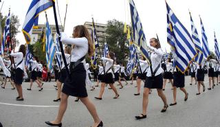 Πέτσας: Δεν θα πραγματοποιηθούν οι παρελάσεις της 28ης Οκτωβρίου λόγω κορονοϊού