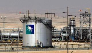 Saudi Aramco: Τέλος στα σχέδια για αύξηση της παραγωγής πετρελαίου