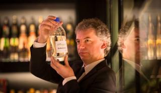 Σκωτσέζικη εταιρεία μετατρέπει το ουίσκι σε... καύσιμα (vid)