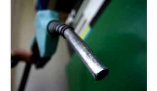 Καύσιμα: Μικρή πτώση στις τιμές – Παραμένει ο φόβος της επιβράδυνσης της οικονομίας