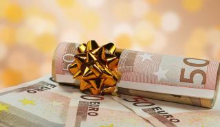 Σταϊκούρας: Το δώρο Χριστουγέννων θα υπολογιστεί βάσει του πραγματικού καταβαλλόμενου μισθού