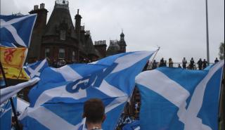 Σκωτία: Επίσημα νέος ηγέτης του SNP και πρωθυπουργός ο 37χρονος Χάμζα Γιούσαφ