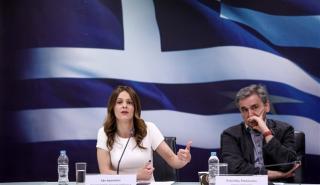 Αχτσιόγλου - Τσακαλώτος: Τα 8 ψέματα του κ. Σταϊκούρα