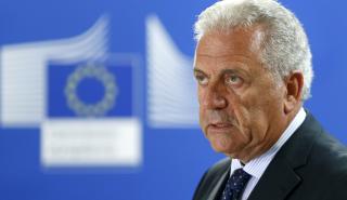 Αβραμόπουλος: Η καταστροφή της Μόριας επανέφερε το ζήτημα της μετανάστευσης