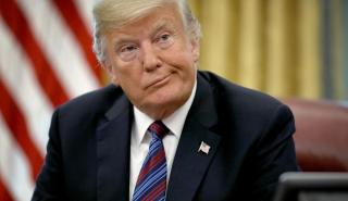 Καταδικάζει την έρευνα του FBI για τον Τραμπ ο Λευκός Οίκος