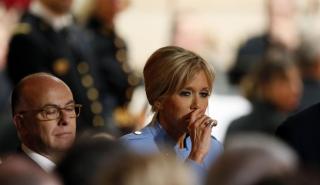 Γαλλία: Χριστούγεννα με κορονοϊό πέρασε η Μπριζίτ Μακρόν