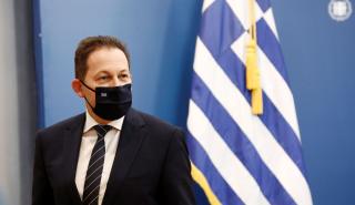 Πέτσας: Εκείνοι που είχαν συνηθίσει να μένουν στο μηδέν, αρνούνται να καταλάβουν ότι τρέχουμε μπροστά