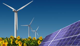 ΔΕΗ Ανανεώσιμες: Παροχή χρηματοδότησης από την ΕΤΕπ για Φωτοβολταϊκά Πάρκα ισχύος 230 MW