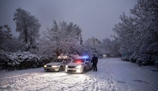 Στους δρόμους 37 μηχανήματα εκχιονισμού από τον Δήμο Αθηναίων