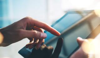 ΟΑΕΔ- Google Ελλάδας: 3.370 αιτήσεις για το δωρεάν εξ αποστάσεως πρόγραμμα επαγγελματικής κατάρτισης