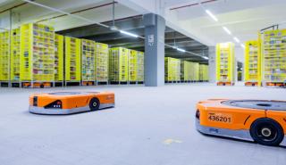 Ρομπότ vs Άνθρωποι: Η αποθήκη της Amazon «διαψεύδει» την υπεροχή της τεχνολογίας