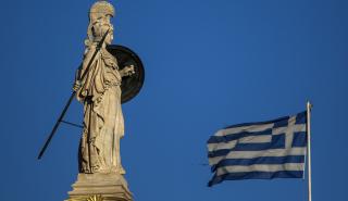 Capital Economics: Η πορεία των εμβολιασμών θα κρίνει την οικονομική ανάκαμψη της Ελλάδας