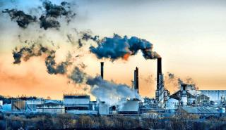 Clean Industrial Deal: Οι προκλήσεις για την ελληνική αγορά – Πού «κολλάνε» οι επιχειρήσεις