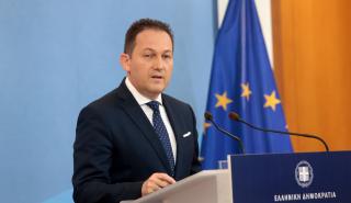Πέτσας: Η άμυνα μας απέναντι στον ιό είναι το εμβόλιο