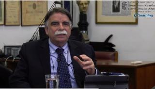 Βατόπουλος: Θα είμαστε για καιρό με τις μάσκες - Αναμένονται κι άλλα πανδημικά κύματα