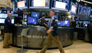 Η Fed «προβλημάτισε» τη Wall Street