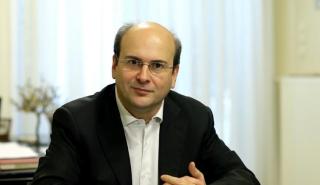 Χατζηδάκης: Μηνιαία αναδρομικά 345 - 384 ευρώ μέχρι να βγουν οι κύριες συντάξεις