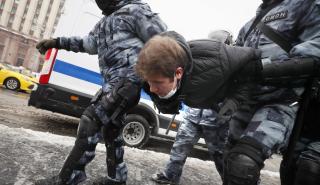 Ρωσία: Φυλάκιση 3 ετών με αναστολή στον πατέρα ενός συνεργάτη του Ναβάλνι