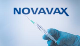 Novavax: «Εκτόξευση» 130% για τη μετοχή μετά τη συμφωνία 1,4 δισ. με τη Sanofi για εμβόλια Covid