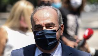 Παπαθανάσης: Δεν τίθεται θέμα επέκτασης της υποχρεωτικότητας των εμβολιασμών