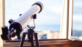 Θεσσαλονίκη: Αυξημένες πωλήσεις τηλεσκοπίων λόγω... καραντίνας